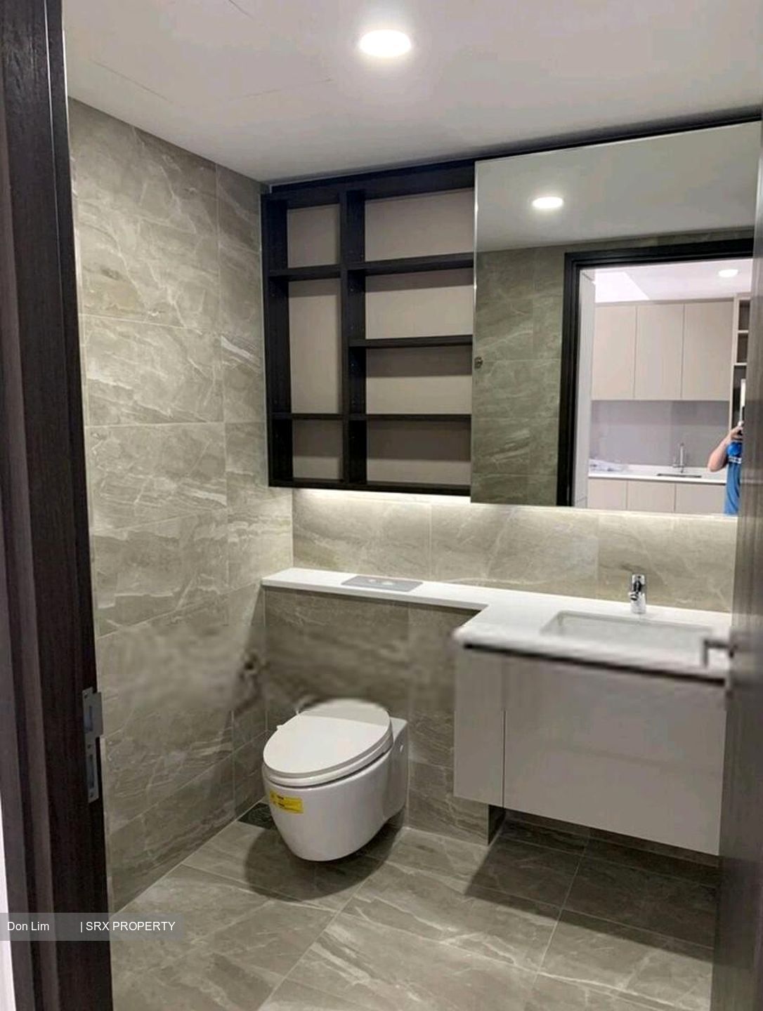Westwood Avenue (D22), Condominium #401968591